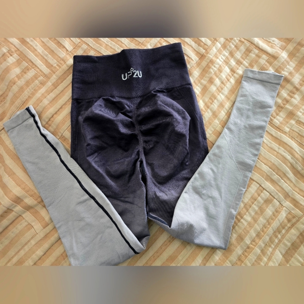 UP2U Black and Gray Leggings